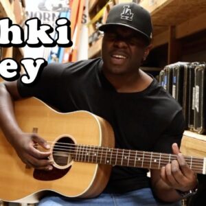 Mehki Key "Dreams" with a Gibson G-45